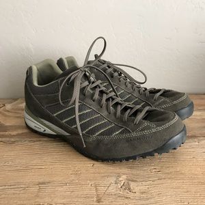 Men’s Hiking Shoes